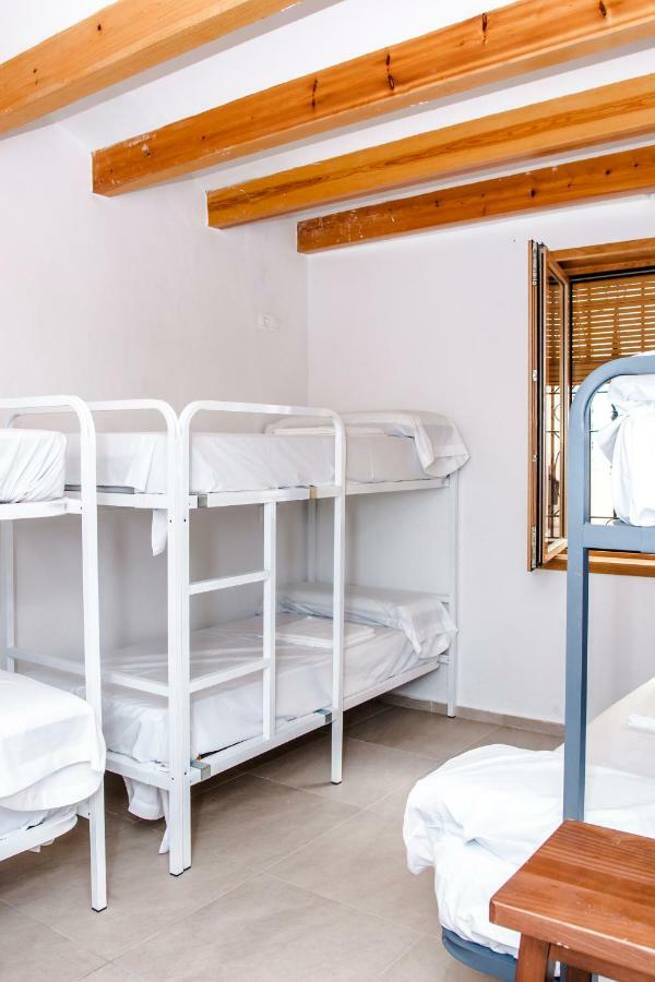 Welcome Beach Hostel *